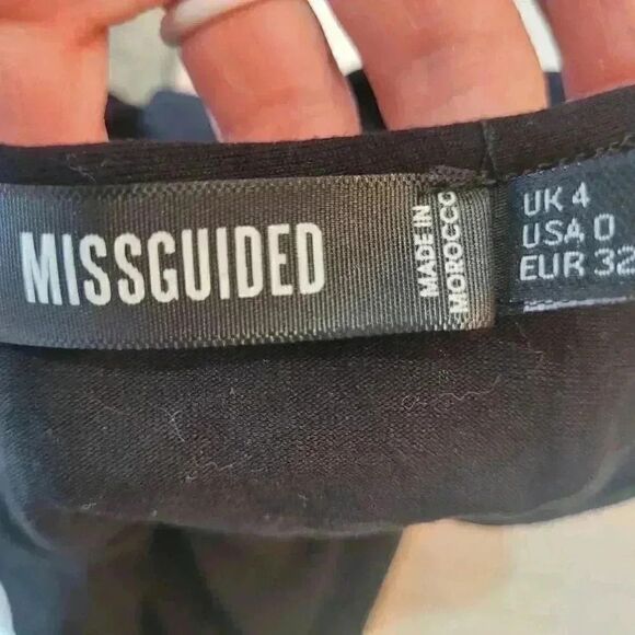 Missguided Women's Black Viscose/Spandex Scoop Neck Racerback Tank Top - Picture 7 of 8